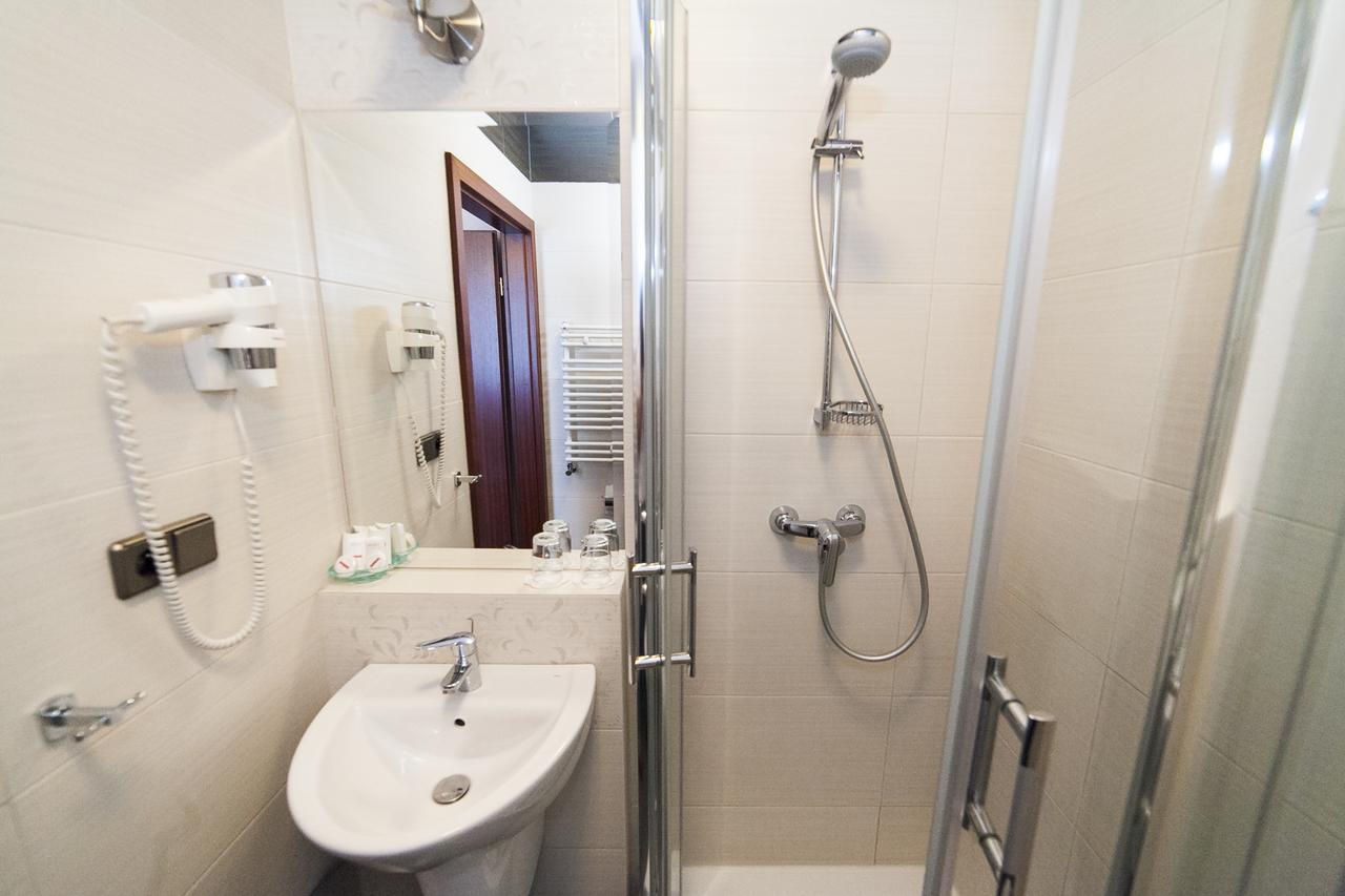 Hotel Przy Mlynie Rybnik  Esterno foto