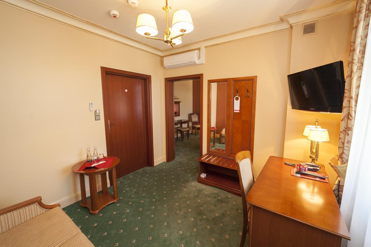 Hotel Przy Mlynie Rybnik  Esterno foto