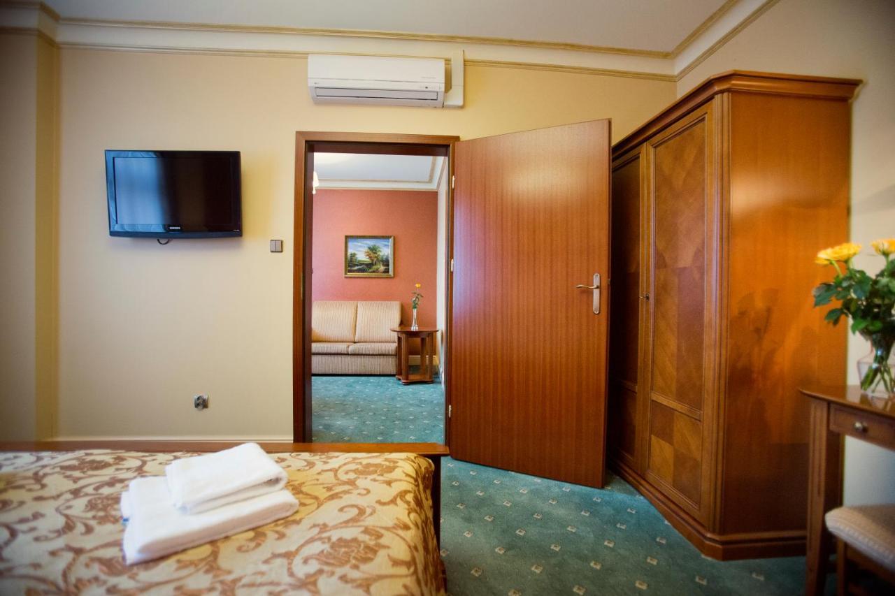Hotel Przy Mlynie Rybnik  Esterno foto