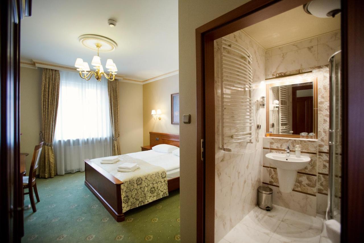 Hotel Przy Mlynie Rybnik  Esterno foto